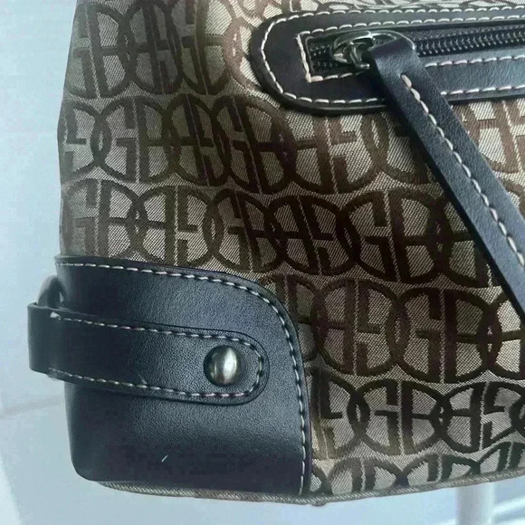 Giani Bernini Bag with matching Coin Purse - Picture 5 of 16